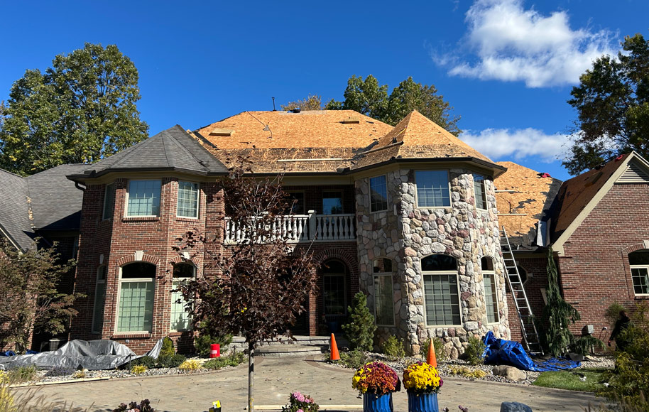 Roof replacement on home in Michigan